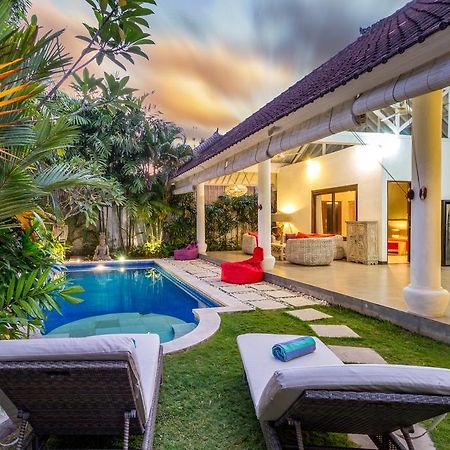 Villa Camelia Seminyak  Ngoại thất bức ảnh