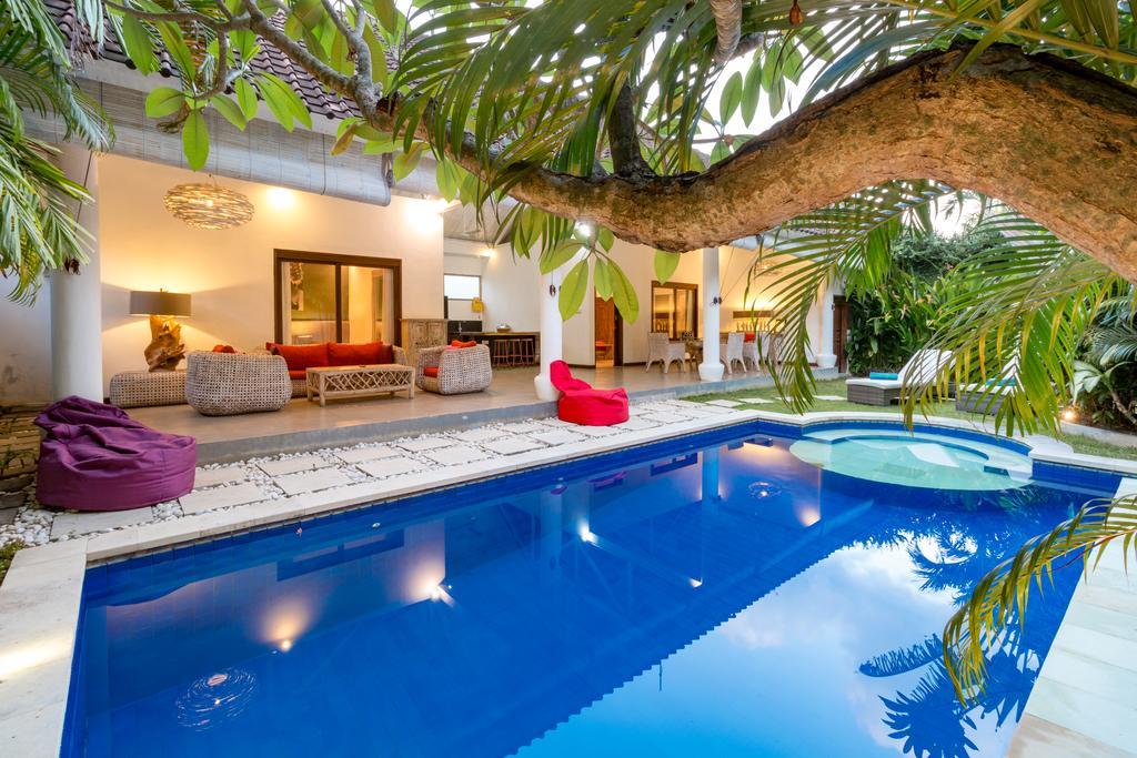 Villa Camelia Seminyak  Ngoại thất bức ảnh
