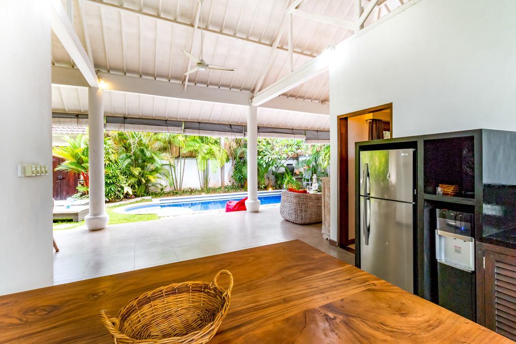 Villa Camelia Seminyak  Ngoại thất bức ảnh